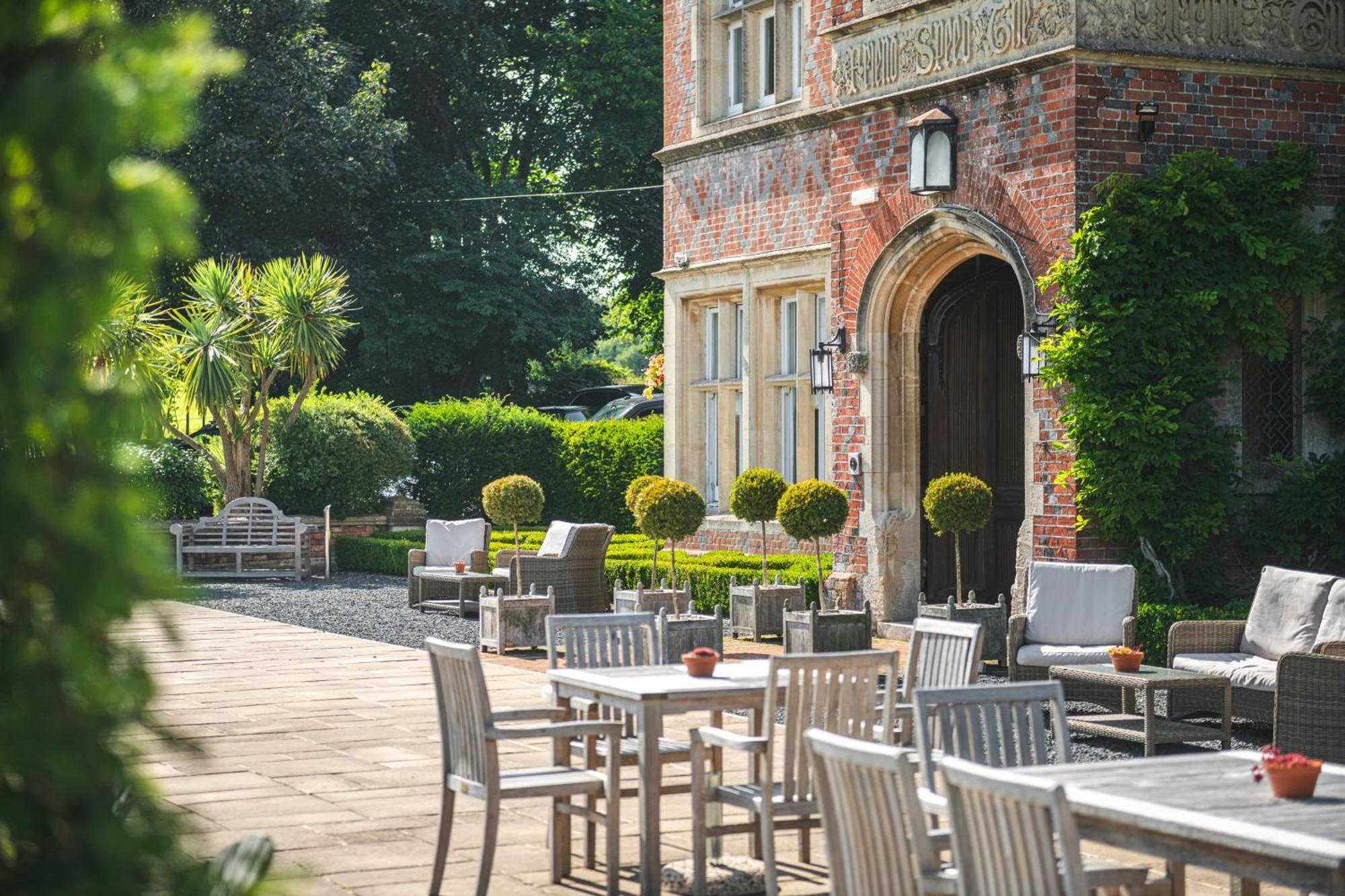 Готель Burley Manor Екстер'єр фото