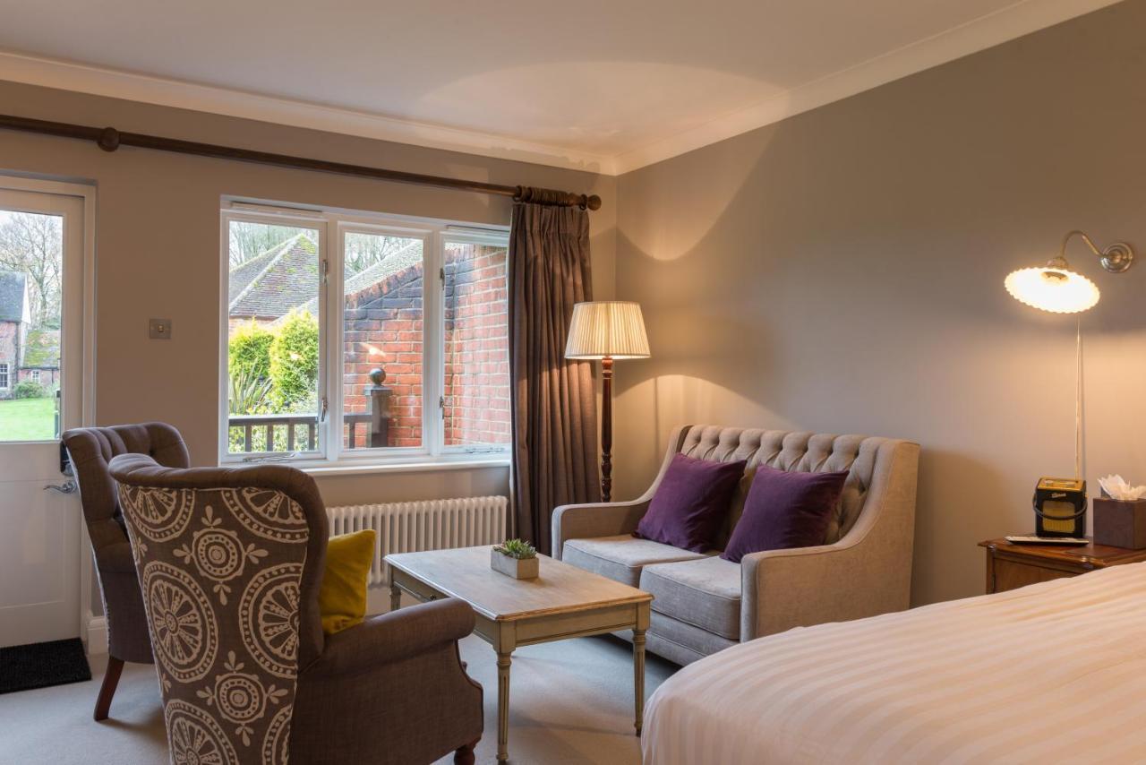Готель Burley Manor Екстер'єр фото