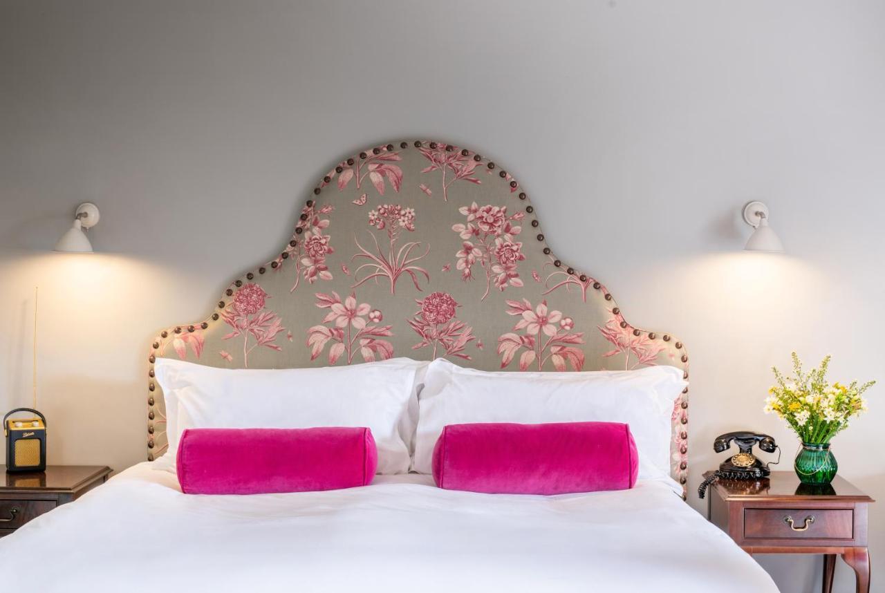 Готель Burley Manor Екстер'єр фото
